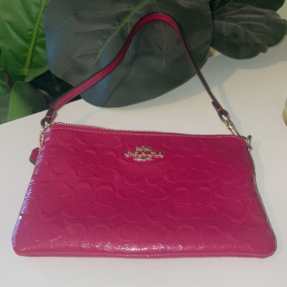 Coach wristlet - Picture 8 of 9